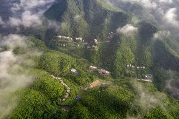 一出手就是王炸！1.3K/晚安岚！日历房5.2折！宁海安岚 100m²栖山居叠墅双床房2晚+双早+迷你吧+温泉私汤+SPA7折