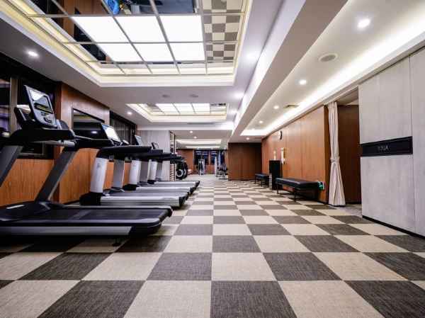 国庆可约,全程不加价!深圳中海凯骊酒店 高级大床房1晚套餐 (含双早+下午茶)