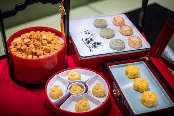周末不加价!近什刹海/恭王府等景点!北京后海鼓楼四合院漫心府 心悦高级大床房1晚+双早