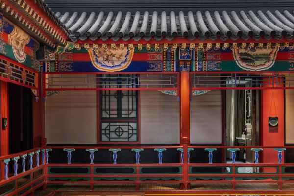 周末不加价!近什刹海/恭王府等景点!北京后海鼓楼四合院漫心府 心悦高级大床房1晚+双早