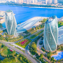 国内最大人工岛，有海洋公园+水上乐园！海南海花岛希尔顿酒店 精选雅致房1晚套餐（含双早+乐园门票四选一+欢迎水果等）