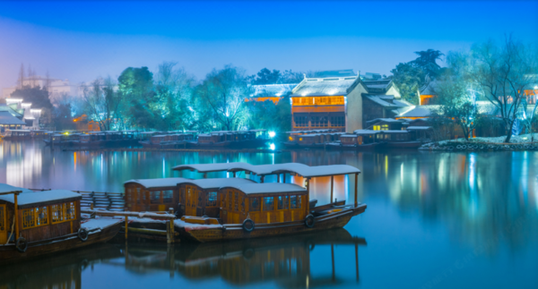 东栅景区旁!周末/暑期平日不加价!乌镇明里酒店 鱼戏涧大床房1晚,含双早+双人乌镇南栅景区游览+汉服体验等