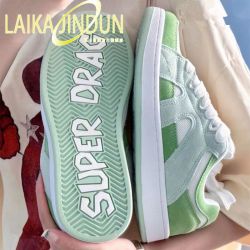 LAIKAJINDUN 莱卡金顿 巴斯光年面包鞋女薄荷绿色国潮百搭低帮原创滑板鞋春秋新款鞋子女