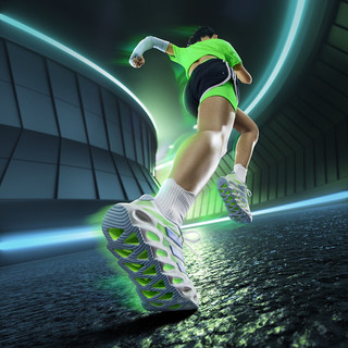 adidas 阿迪达斯 「洞能跑鞋」阿迪达斯SWITCH FWD女子减震防滑耐磨畅跑跑鞋 白色/荧光绿/银灰紫罗兰 39(240mm)