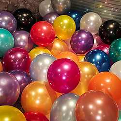 极度空间 气球混色100只+气筒生日装饰场景布置求婚结婚庆典表白派对布置