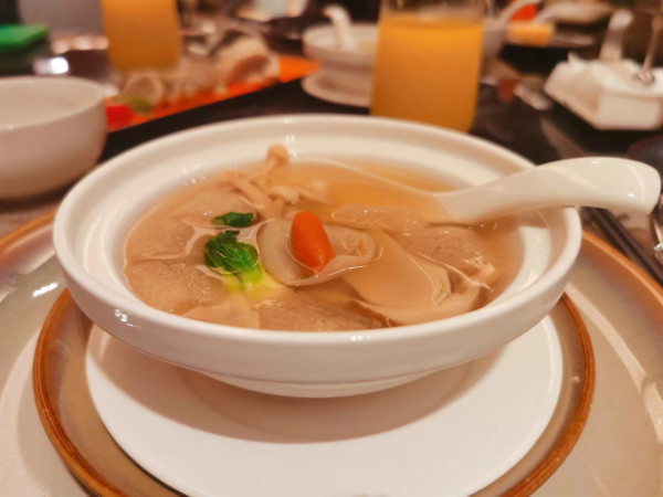 1000+平米恒温水乐园!可以坐地铁去!Club Med地中海白日方舟·南京仙林度假村 高级房1-2晚套餐(含2大1小早餐+运动场室外探索乐园通票+下午茶/ktv/棋牌室+可选室内恒温水乐园与室内攀岩体验)