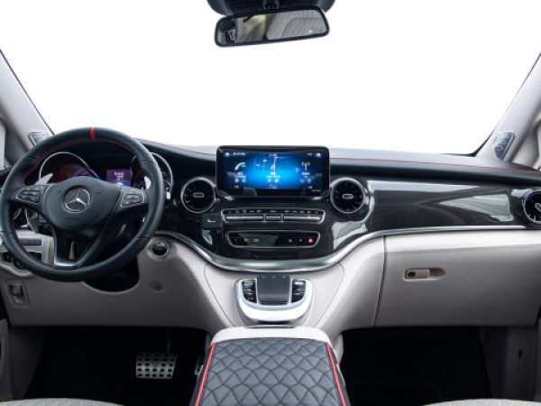 BRABUS 博速 V级