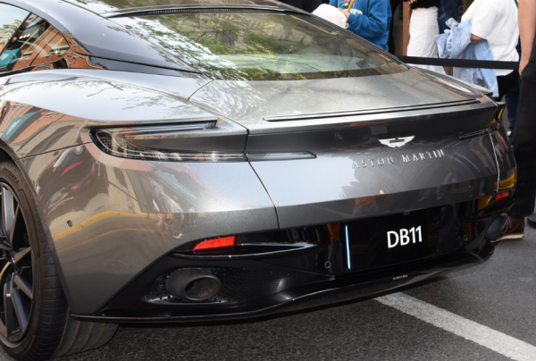 ASTON MARTIN 阿斯顿·马丁 DB11