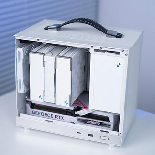 闪鳞 G200 MESH版 MINI-ITX机箱 白色