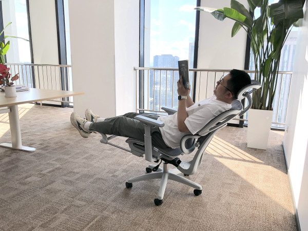 久坐神器,撑腰推背全拉满!这款永艺Act100撑腰人体工学椅,彻底拯救我的老腰!