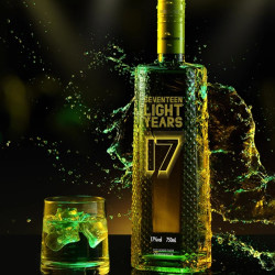 专注年轻群体，入口舒适酸酸甜甜的「十七光年利口酒」