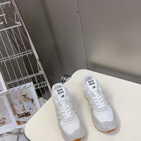 法国代购MiuMiu*New Balance 574联名系列粗纹布料拼接烫钻小白鞋