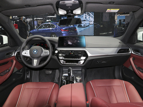 BMW 宝马 5系新能源