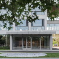 阿那亚边的高颜值酒店！A·HOTEL(阿那亚黄金海岸社区店) 景观大床房1晚（送A-Z咖啡店饮品甜品）