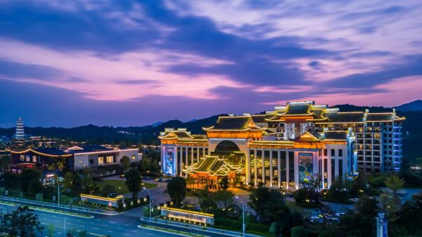 水乐园、打铁花，还周末端午暑假不加价！婺源婺女洲度假多家酒店（住宿+门票）套餐