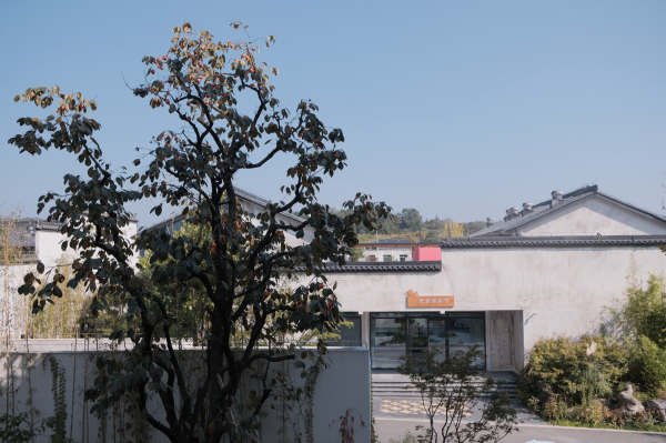 水乐园、打铁花，还周末端午暑假不加价！婺源婺女洲度假多家酒店（住宿+门票）套餐