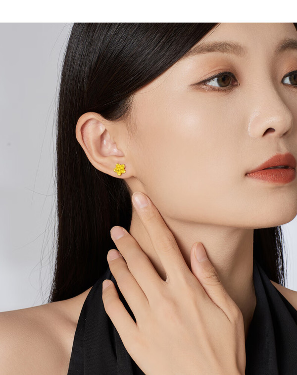 chowtaiseng周大生黄金耳饰足金桃花耳钉亮彩约22g