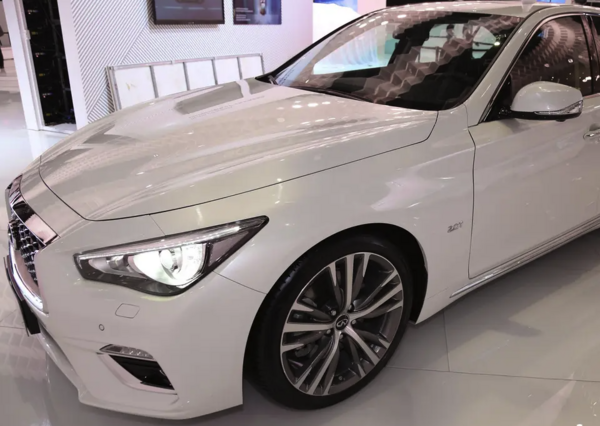 INFINITI 英菲尼迪 Q50L