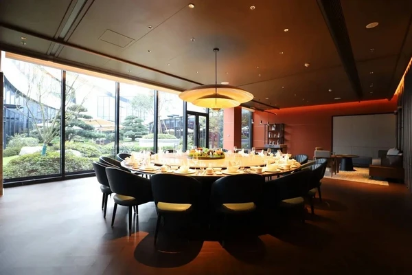 闪促:入住回血5000积分,有SNP,低成本刷房!金华浦江鑫广喜来登酒店 豪华房1晚日历房