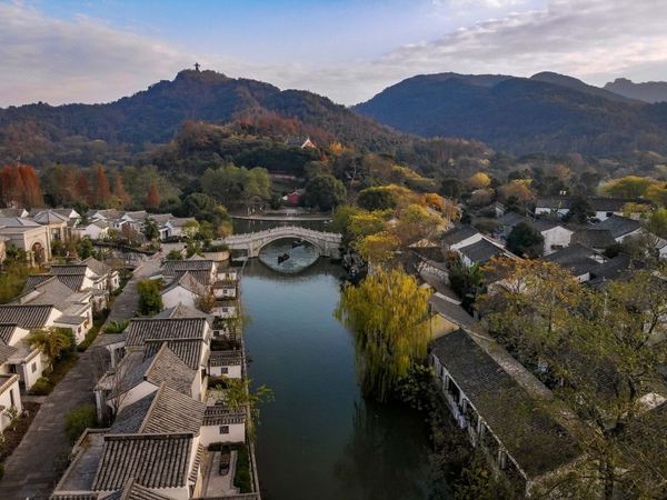 逼近历史低价,这次是70平的别墅房型!绍兴大禹开元观堂 园景别墅2晚连住套餐(含双早+禹家面馆双人套餐+乌篷船环游酒店体验券等)