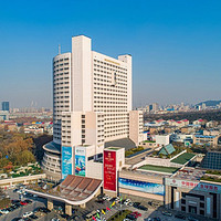 4.9高评分，有效期长至25年8月底，全程不加价清明端午可用！济南山东大厦超豪华客房/21世纪大床房2晚连住套餐