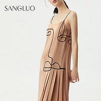 SANGLUO 桑罗 真丝吊带睡裙不对称风琴褶抽象脸谱设计礼服裙 栗壳棕 M