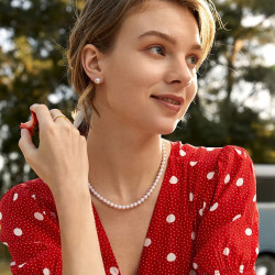 当前位置:>首页>配饰腕表>珠宝首饰>珍珠首饰>pearlqueen/珍珠皇后