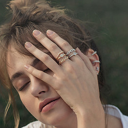HEFANG Jewelry 何方珠宝 XTRA SMALL系列 女士扭结925银镀金戒指 11号