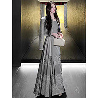 抖音超值购：法玛莎 新中式女装高级感灰色小香风外套配马面裙小个子秋季改良汉服套装