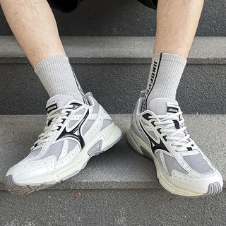 美津浓（MIZUNO）男鞋女鞋 时尚运动鞋缓震耐磨透气低帮轻质休闲跑步鞋 SPEED/中灰/黑 42