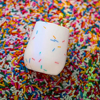 Nuby 努比 硅胶五彩纸屑/Sprinkles 婴儿*个开放式训练杯 - 2 盎司,6 个月以上