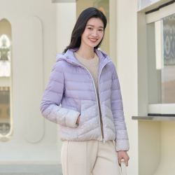 tanboer坦博尔连帽轻薄羽绒服女短款休闲百搭便携可收纳外套