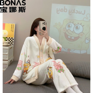 宝娜斯（BONAS）配饰法兰绒可爱卡通秋冬加厚珊瑚绒韩版可外穿家居服 DS米色派大星 均码(80-140可穿)