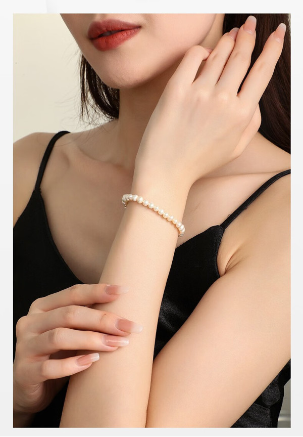chowtaiseng周大生淡水珍珠手链女款精致简约弹力绳手串珠手饰手链长