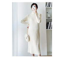 苒琦妈咪装秋冬季时尚套装外出加厚长袖棉服外套打底针织连衣裙两件套 杏色连衣裙 M