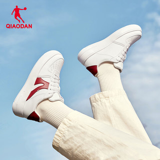 乔丹QIAODAN 女板鞋冬季空军一号低帮板鞋潮流休闲小白鞋运动鞋 乔丹白/学院红 40