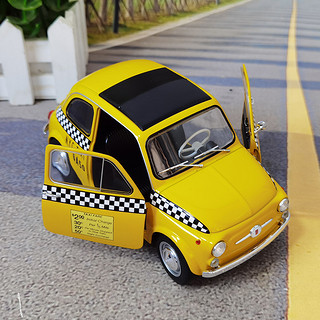 Solido 1: 18菲亚特出租车Fiat 500 Taxi NYC 1965年汽车模型车模