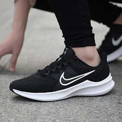 nike耐克downshifter11女子跑鞋cw3413006黑白36