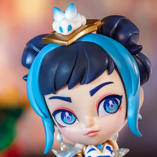 LEAGUE OF LEGENDS 英雄联盟 拉克丝-青花瓷 手办套装 礼盒装