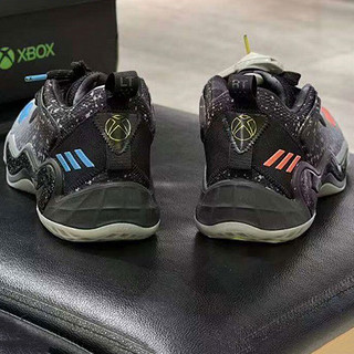 阿迪达斯 （adidas）篮球鞋男鞋春季实战缓震运动鞋轻便透气休闲鞋 GW3647米切尔 42.5