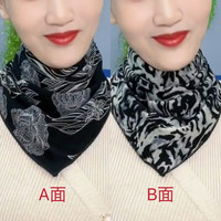 主仔熊三角巾围脖女士秋冬季护颈保暖暗扣围巾 双面三角巾-玫瑰花开