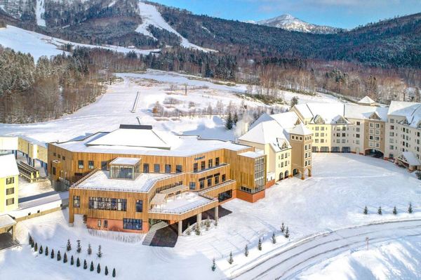 旅游尾单:趁机票便宜,抄底入手北海道CM尾单!含正春节!Club Med北海道Tomamu度假村 家庭高级房山景2晚连住一价全包套餐