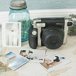 INSTAX WIDE 300 即影即有胶片相机 大画幅 自动曝光 内置自拍镜头 三脚架插座 午夜黑