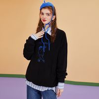 a02 黑色圆领卫衣女冬装款日系潮牌街头撞色上衣绣花套头休闲卫衣