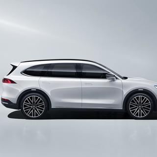 远航汽车 H8  23款 560km 四驱尊享版