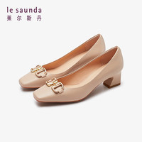 莱尔斯丹 le saunda2024春季时尚优雅饰扣中粗跟通勤真皮单鞋女鞋5M50603 杏色 BDK 37