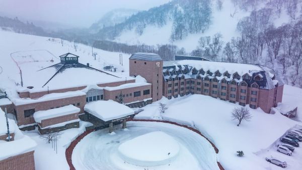 提前锁25年雪季最低价!CM顶奢线,人均1750起/晚!Club Med Kiroro Peak 多种房型3-5晚一价全包套餐