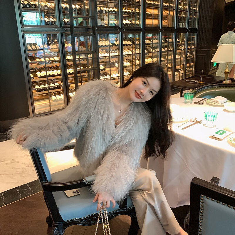 泊诗兰貉子毛双面织皮草外套女短款气质名媛P9538 米灰色 均码