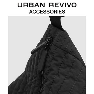 URBAN REVIVO2024春季男士充棉绗缝大容量斜挎包UAMB40034 黑色