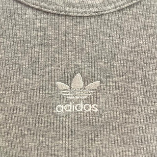 阿迪达斯 （adidas）三叶草背心女装春季训练运动服时尚透气休闲无袖T恤 IJ8261灰色 XL